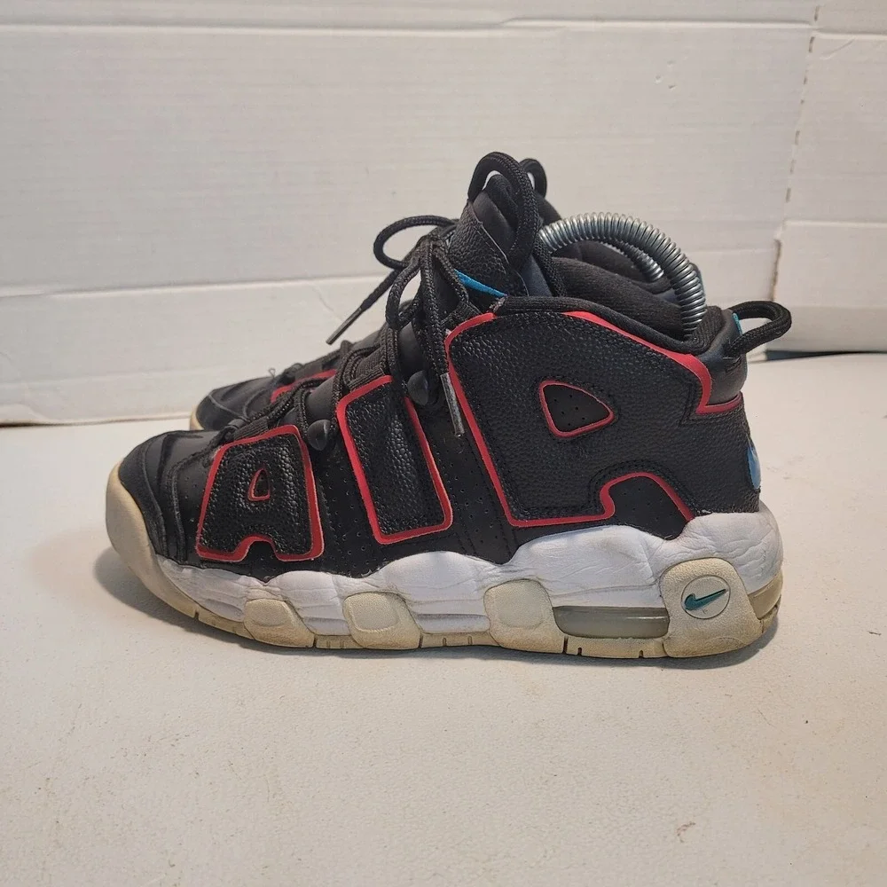 Nike Air More Uptempo GS Bred Size 6.5Y DJ4610-001 Used